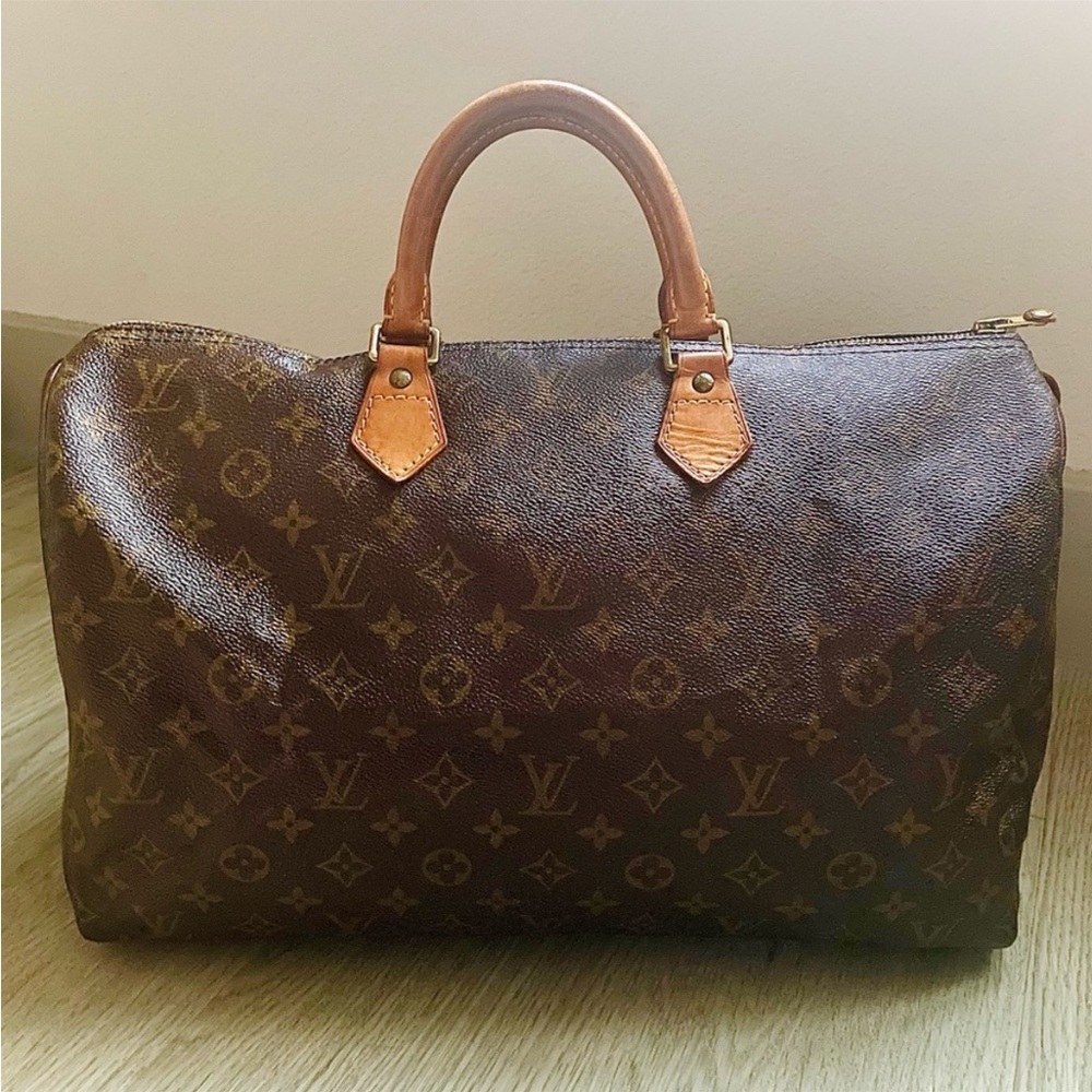 💎DISCONTINUED MODEL!!!! PRICE  DROP!!!Louis Vuitton Speedy 40 Authentic.💎